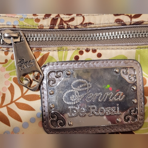 Genna DeRossi Floral Crossbody Bag - Picture 8 of 9